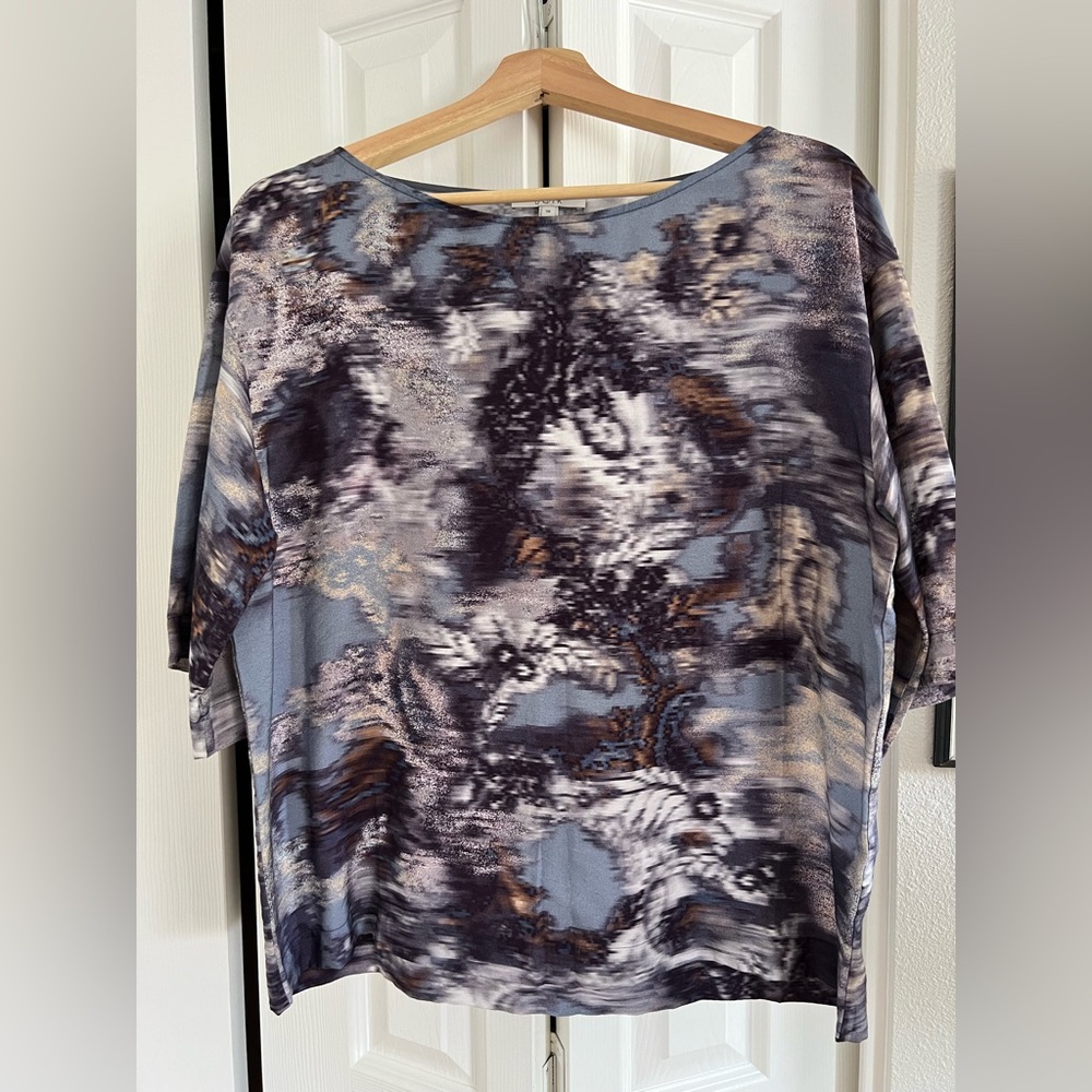 🌸NWOT🌸
DAGMAR abstract print blouse, size 38 EU